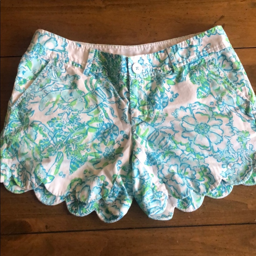 Lilly Pulitzer Blue/Green Short with Scallop Edge